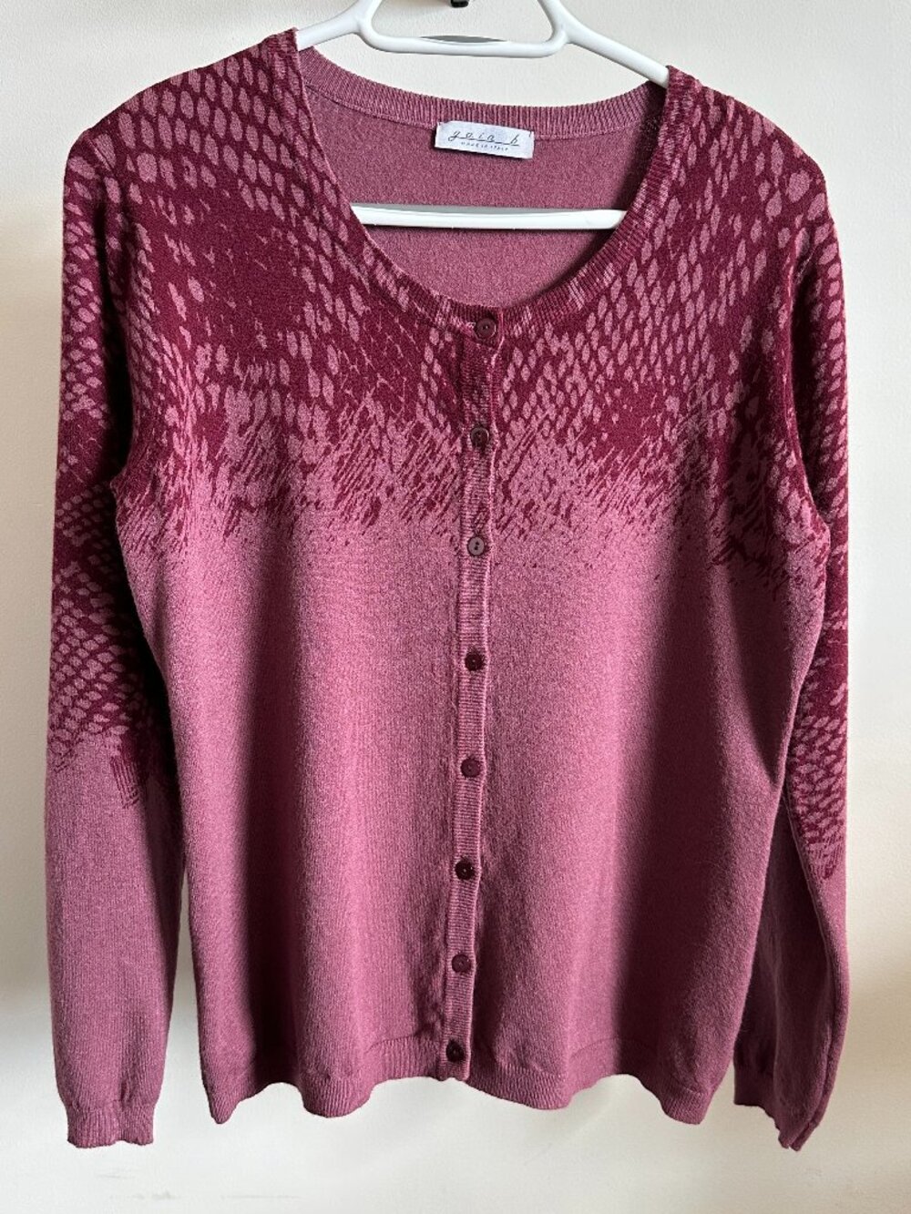GAIA B. Italy NWOT Burgundy Snakeskin Ombre Button Front Cardigan Sweater M